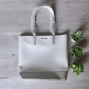 MICHAEL KORS kelli large two-tone logo tote bag NWT